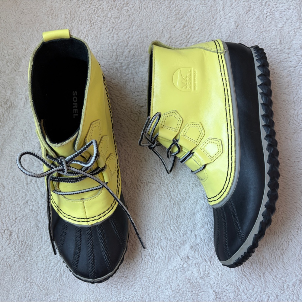Sorel Out And About Yellow and Black Winter or Rain Boots Women Size 9